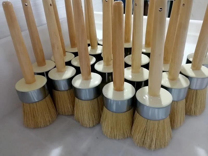 round chalk paint brush